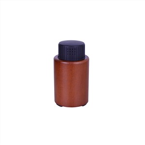 Top Sale Mini Portable Scent Essential Oil Car Diffuser, Custom Logo USB Car Aroma Diffuser with 10ml Glass Bottle